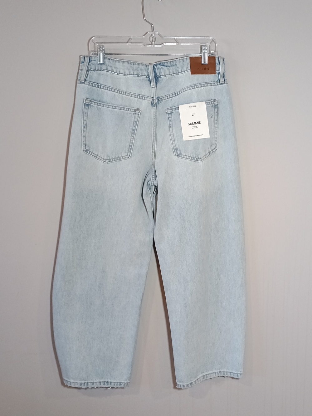 Light Wash Wide Leg Jeans - Women - Picture 3 of 10